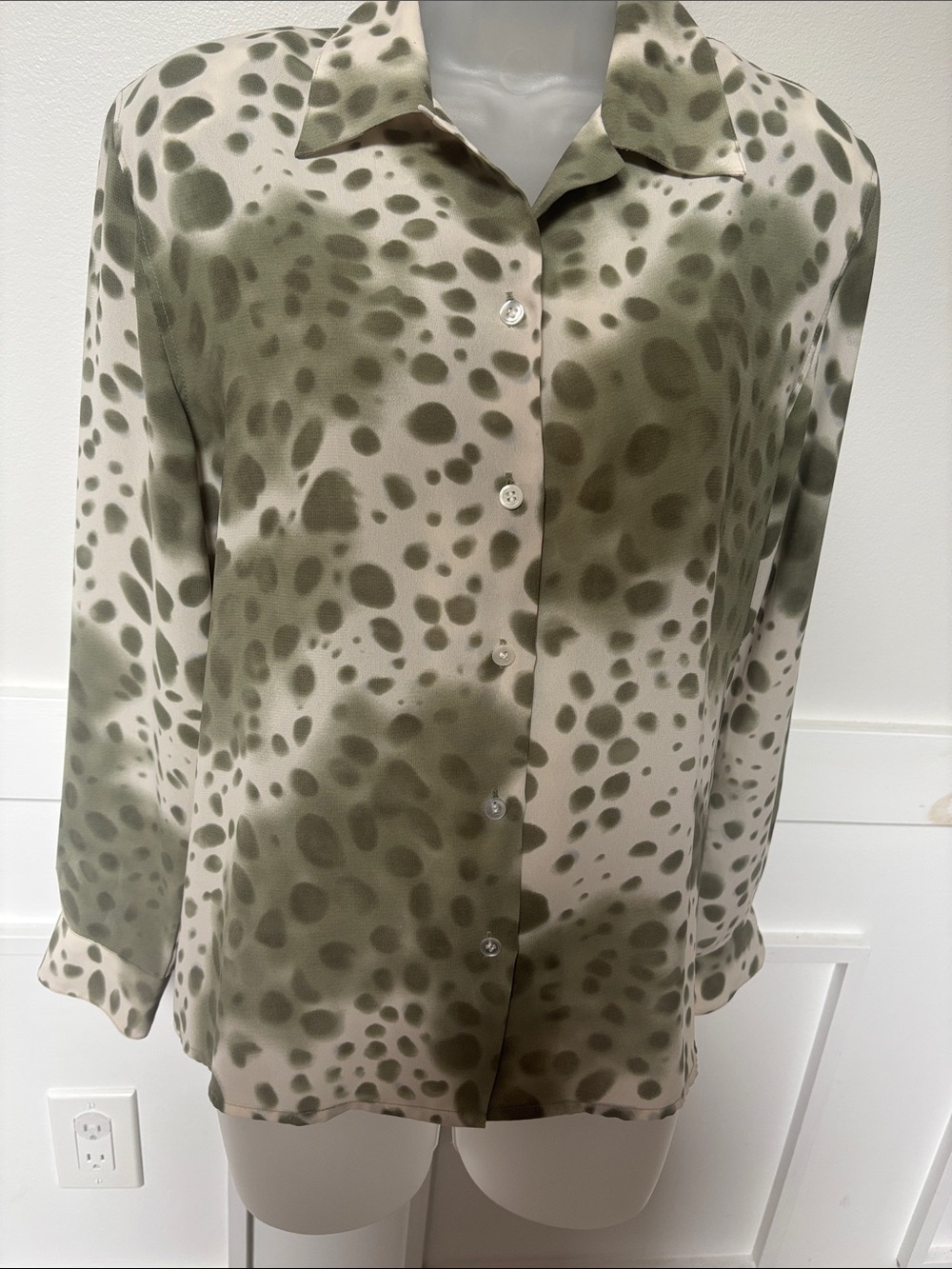 Olive Green Printed Satin Button-Up Blouse size medium